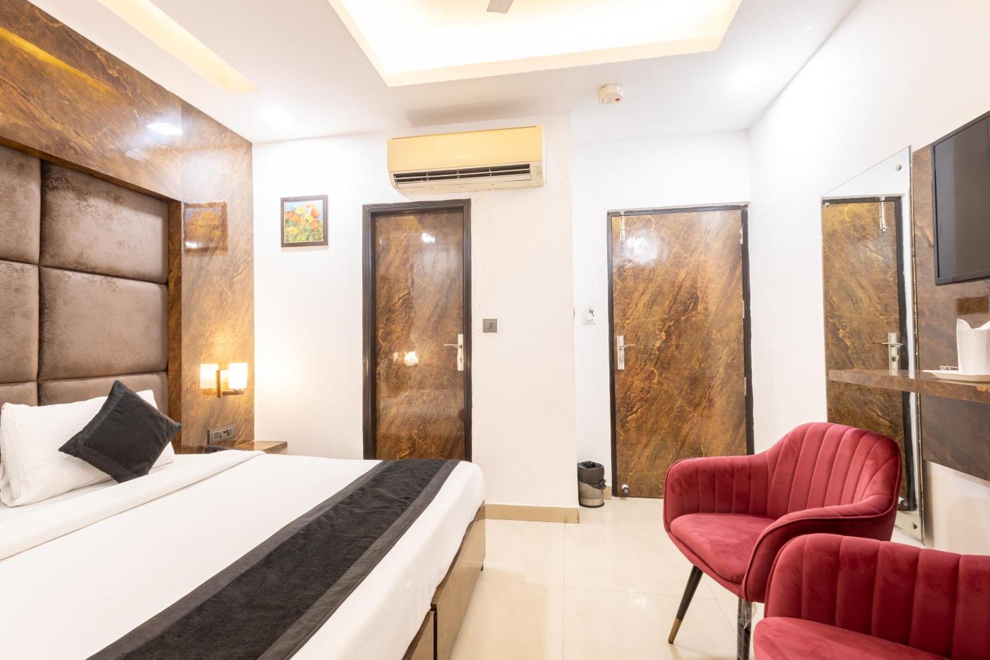 Hotel Cosmo Near Blk Hospital Karol Bagh デリー エクステリア 写真