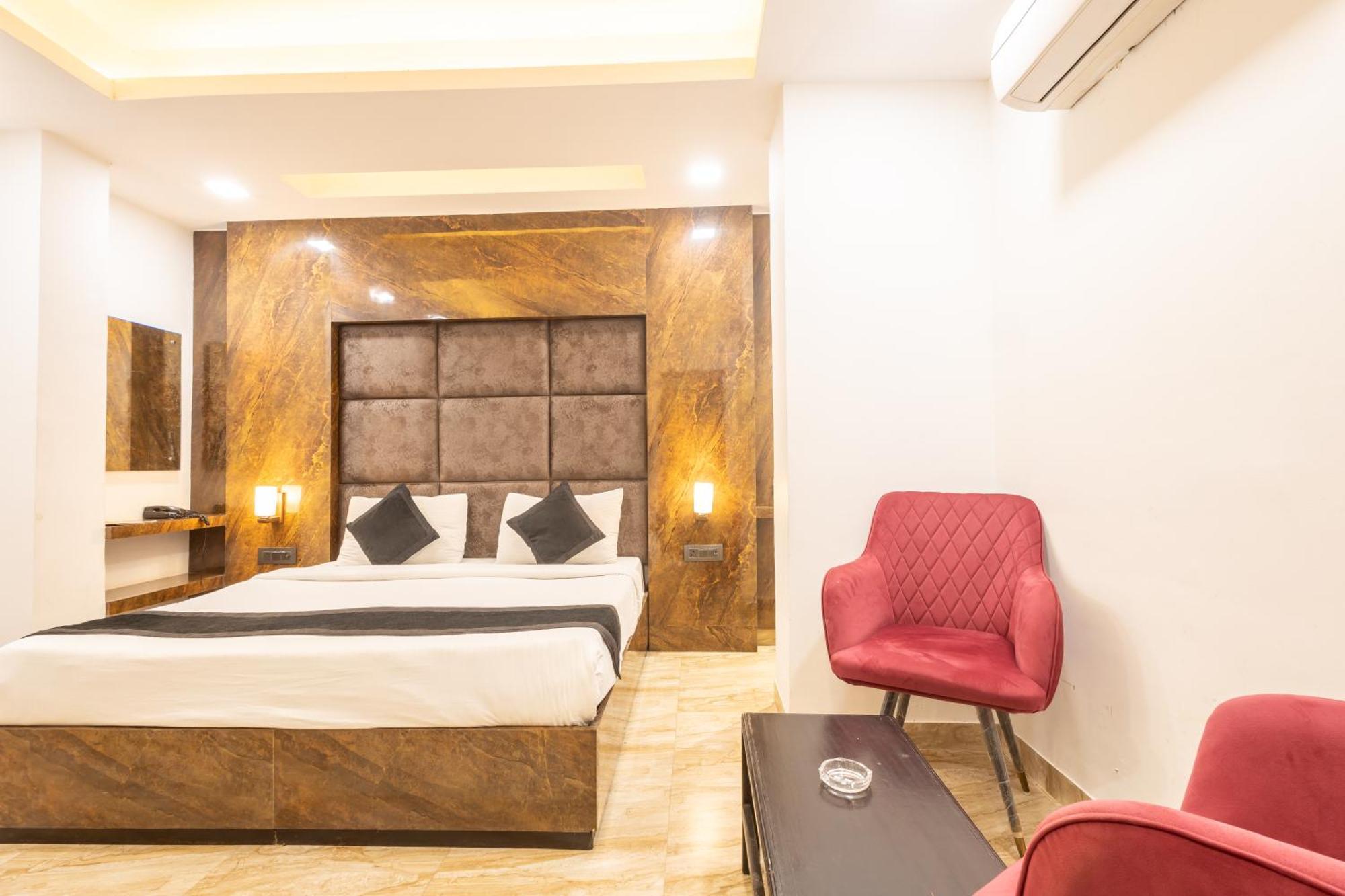 Hotel Cosmo Near Blk Hospital Karol Bagh デリー エクステリア 写真