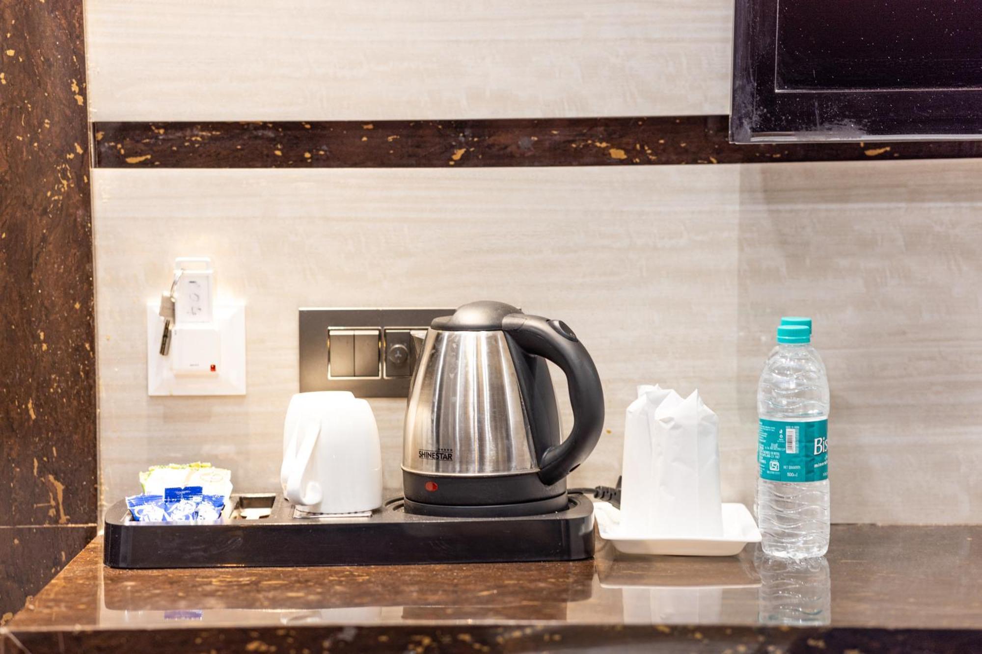 Hotel Cosmo Near Blk Hospital Karol Bagh デリー エクステリア 写真