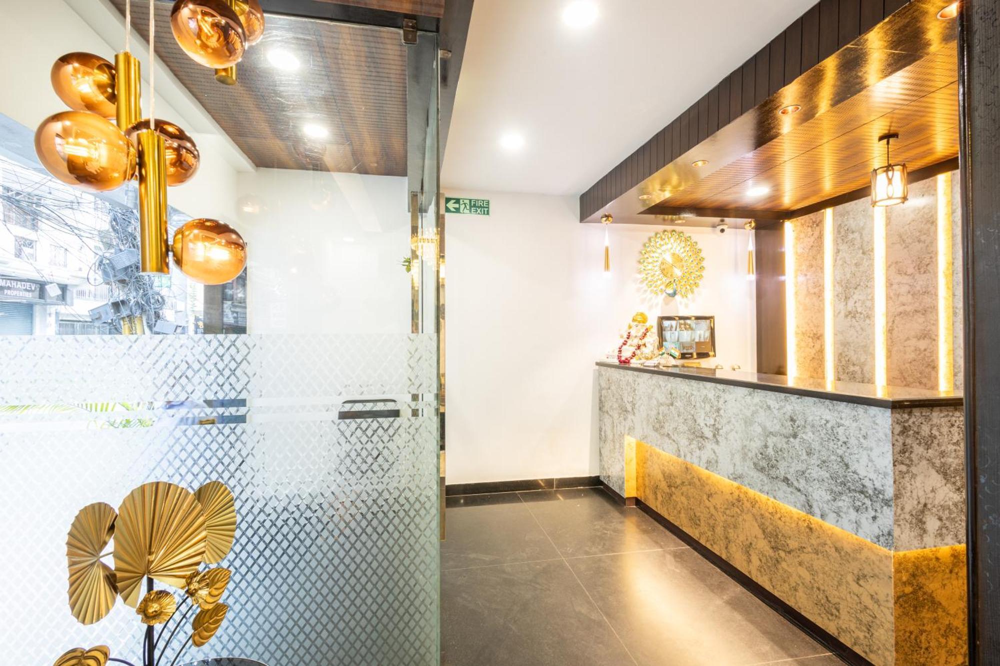 Hotel Cosmo Near Blk Hospital Karol Bagh デリー エクステリア 写真